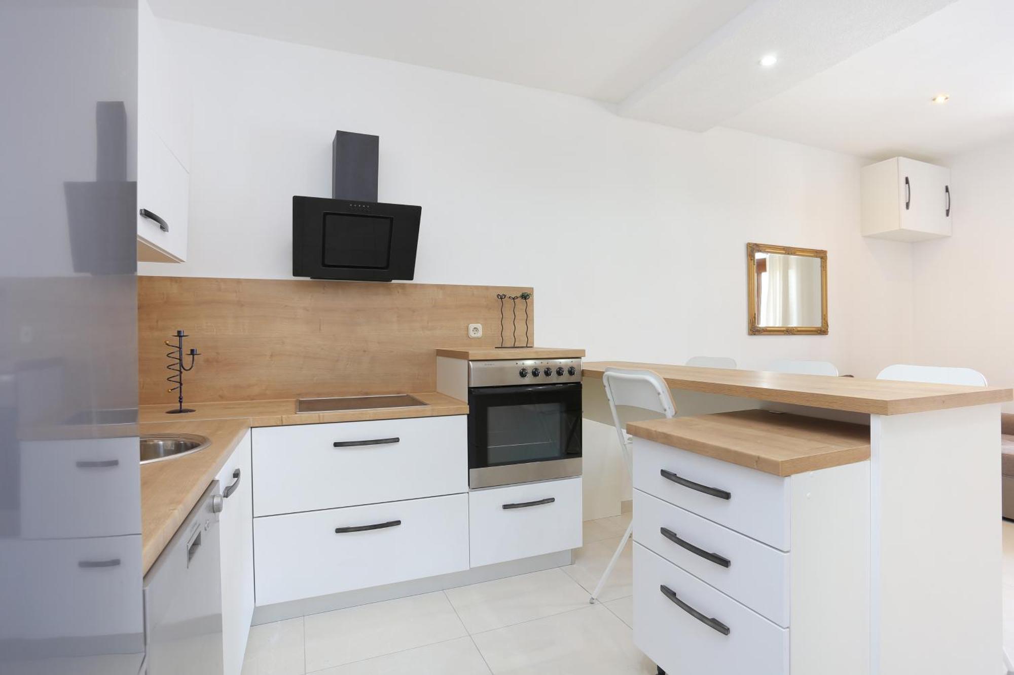 Apartments With A Parking Space Mastrinka, Ciovo - 4324 Трогир Стая снимка
